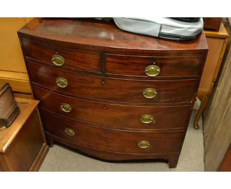 A quality late regency mahogany bow fronted chest of drawers fitted with two short and three long drawers on bracket feet, th
