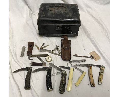Penknives collection. Horn and bone handled folding penknives, various makers. Martin of Hull, Saynor's and Taylor's. Wilkins