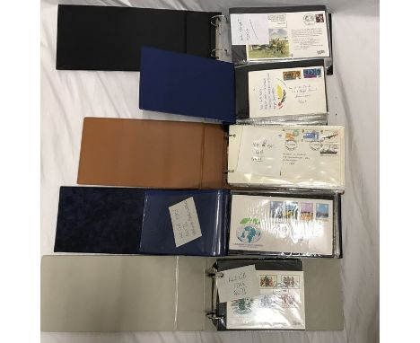 Five albums of First Day Covers, GB Queen Elizabeth, various cancellations, 42 x Flight covers. Condition ReportVery good con