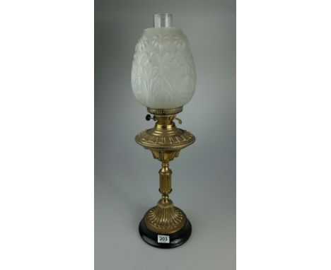 Edwardian brass duplex oil lamp with glass shade, height 68cm
