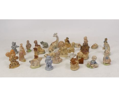 Wade Loose Whimsies to include Characters from various Nursey Rhymes like 'Humpty Dumpty' and 'Three Bears' from Goldilocks a