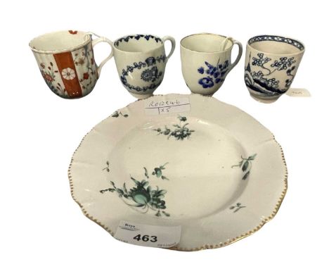 Group of English porcelain wares including a Worcester cup in the Scarlett Japan pattern, further Worcester cup with dry blue