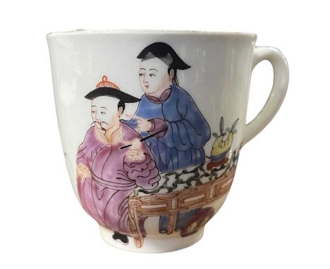 Worcester porcelain tea cup circa 1770 painted with Chinoiserie figures