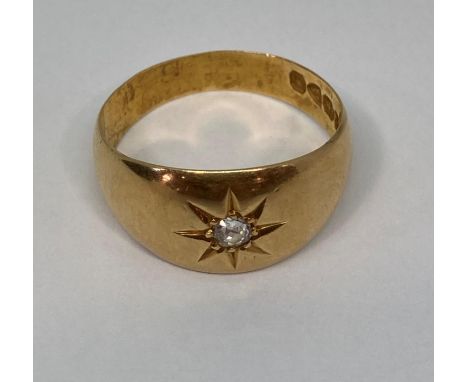 18ct diamond set gypsy ring with star-cut detail, size N/O, 4.9g 