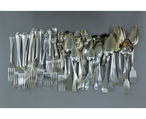 A quantity of silver flatware. 51 troy ounces. 