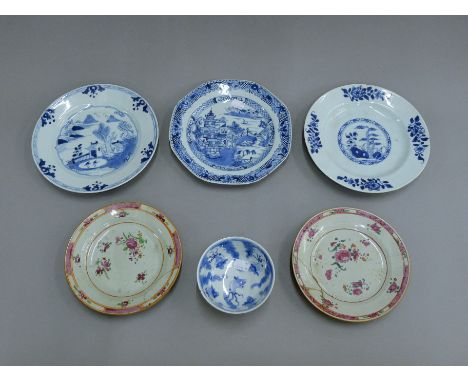 Five 18th/19th century Chinese porcelain plates and a bowl. The latter 12 cm diameter.