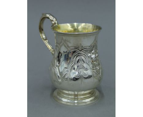 A Victorian silver tankard. 13 cm high. 185.9 grammes.