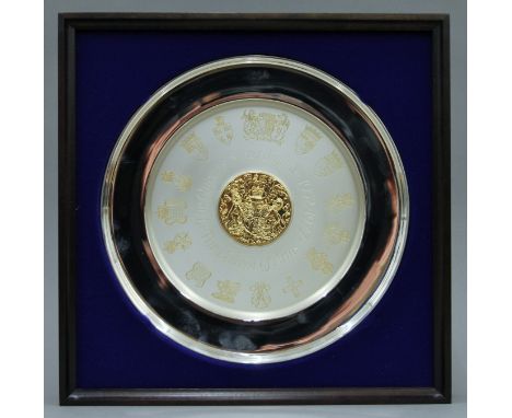A boxed limited edition silver College of Arms 1952-1977 Queens Coronation dish. 26.5 cm diameter. 563.9 grammes.
