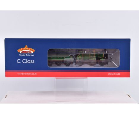 A BOXED OO GAUGE BACHMANN BRANCHLINE MODEL RAILWAYS, C Class  Wainwright, no. 592, in SE&amp;CR Lined Green (as preserved at 