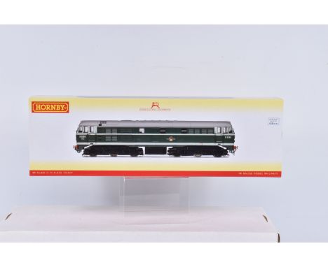 A BOXED OO GAUGE HORNBY RAILWAY MODEL DIESEL ELECTRIC LOCOMOTIVE, BR Class 31 AIA-AIA, no. D5509, in BR Green, item no. R3661