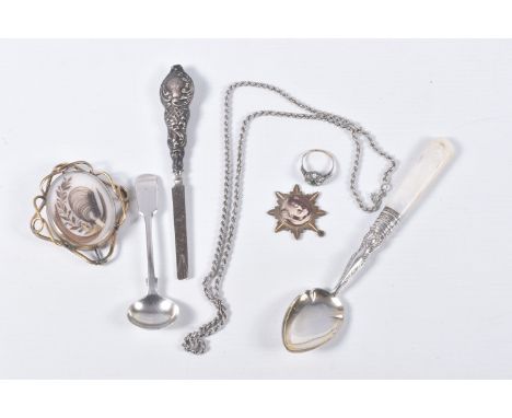 A SMALL PARCEL OF SILVER, GILT METAL, ETC, including a Victorian gilt metal hair mourning brooch, a Victorian '1887 Jubilee Y