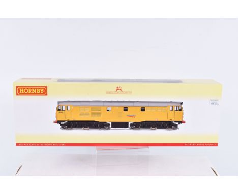 A BOXED OO GAUGE HORNBY MODEL RAILWAY Network Rail Class 31, no. 31285, in Network Rail Livery, item no. R3344, appears in ne