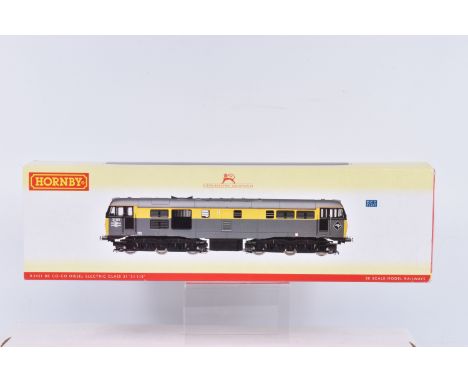 A BOXED OO GAUGE HORNBY RAILWAY MODEL BR CO-CO DIESEL ELECTRIC Class 31, no. 31110, Livery in Civil Engineers' Dutch Livery, 