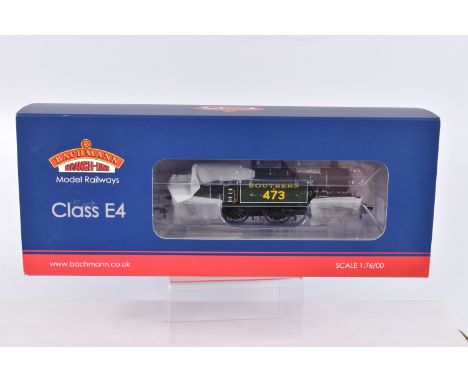 A BOXED OO GAUGE BACHMANN BRANCHLINE MODEL RAILWAYS STEAM LOCOMOTIVE, Class E4 Brighton Tank 0-6-2, no. 473,  in Southern Gre
