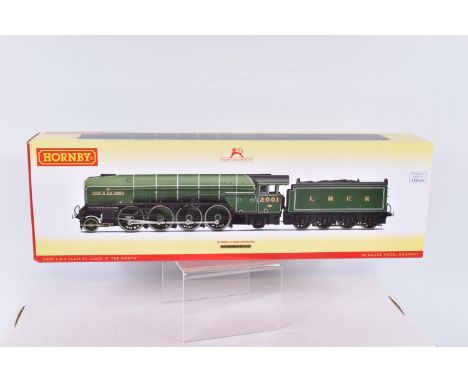 A BOXED OO GAUGE HORNBY RAILWAY MODEL LNER 2-8-2 CLASS P2, no. 2001 'Cock O the North', in LNER Green etched nameplates &amp;