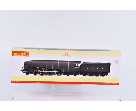 A BOXED OO GAUGE HORNBY MODEL RAILWAY LNER CLASS W1 4-6-4, no. 10000 'Hush-Hush', in LNER Battleship Grey, Era 3, item no. R3