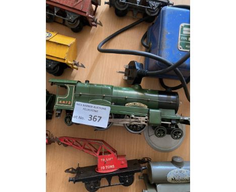 Diecast : Hornby 'o' gauge engine - Flying Scotsman Wagons & tested/working transformer - lovely lot - engine super condition