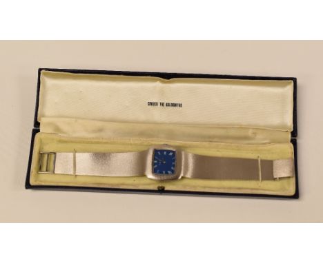 GENTS SILVER HALLMARKED 925 BRACELET WATCH with blue dial, manual movement, 61gms, in box