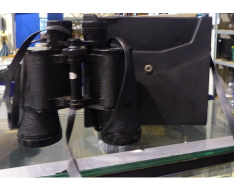 Zenith 10 x 50 binoculars, cased. P&amp;P Group 1 (£14+VAT for the first lot and £1+VAT for subsequent lots) 