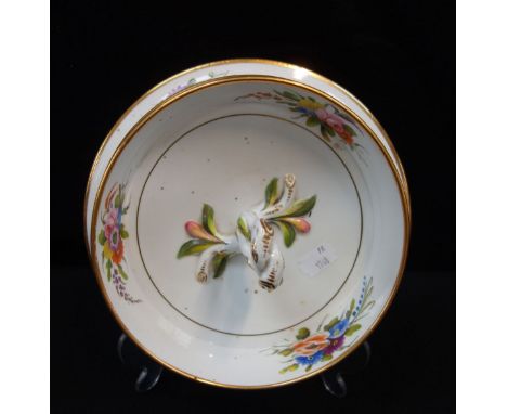 A LARGE 19TH CENTURY SPODE LID 21cm dia