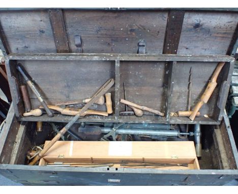 A VINTAGE PINE TOOL BOX containing tools