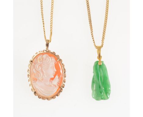 A modern 20mm jade pendant on a 9 carat yellow gold 50cm curb link chain, approximate weight of chain 5gms, an oval carved sh