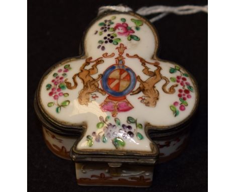 A late 19th century Sampson snuff/trinket box, as a clover, painted marks