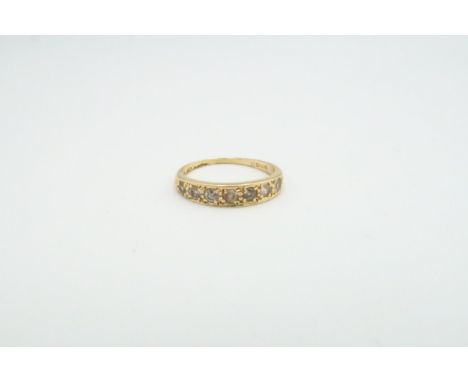 An 18ct yellow Gold and Paste set dress ring Size P - weight approx 2.59 grams. 