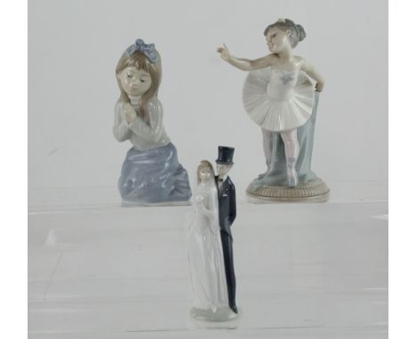 Three Nao figures, a young married couple, a ballerina and a girl at prayer (3).