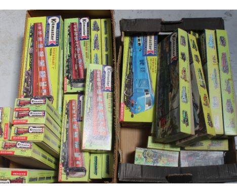 A large quantity of Kitmaster OO and HO gauge model railway items to include English Electrical Deltic Diesel Number 10 locom