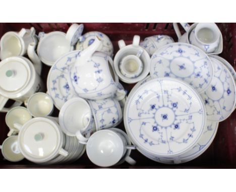 A quantity of Royal Copenhagen 'Blue Fluted Plain' to include dinner plates, side plates, cups, saucers, milk jug, small teap