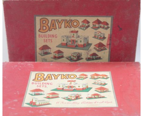 Two vintage Bayko building sets in original packaging (2).