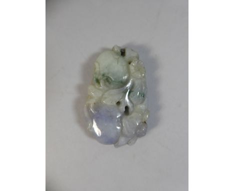 A Carved White Jade Pendant Depicting Peaches and Flora. 5x3cm Max