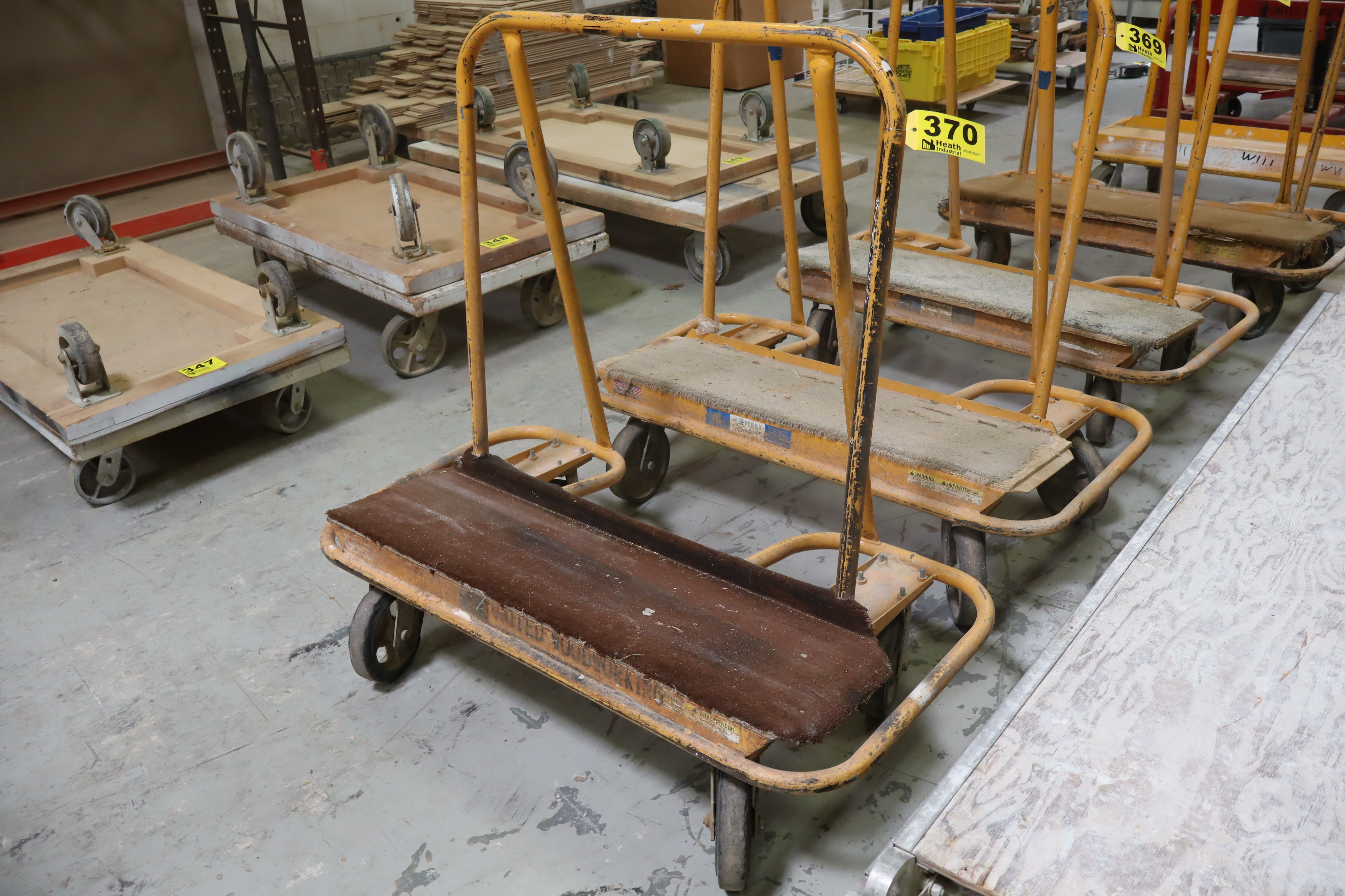 Lot 370