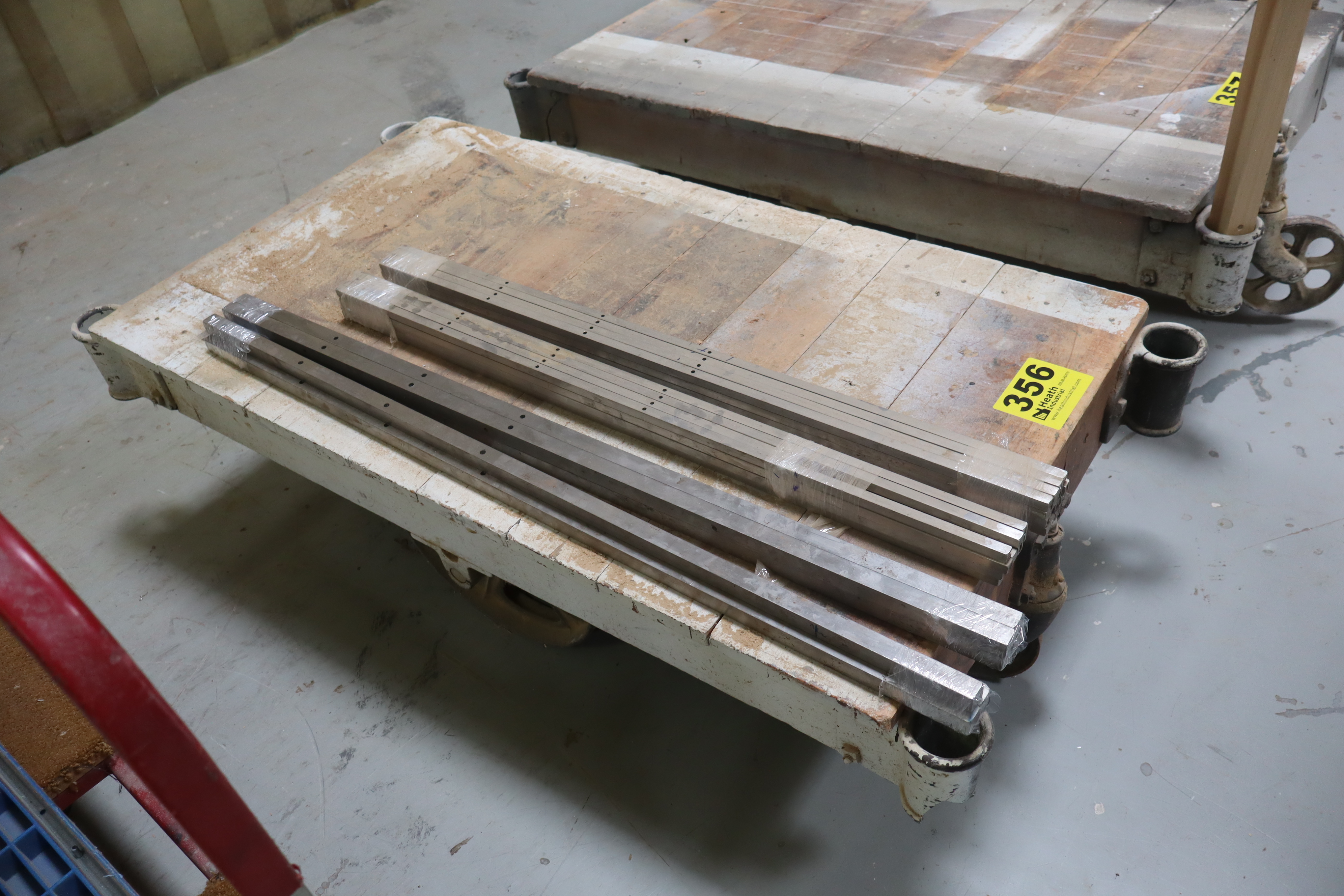 Lot 356