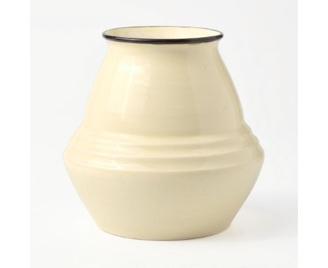 Glazed earthenware.Impressed "WEDGWOOD" and "MADE IN ENGLAND", printed Keith Murray Wedgwood signature mark.(H: 7 1/2, Dia: 7