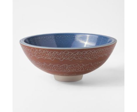 Bone chinaGlazed and sgraffito-decoratedImpressed "WEDGWOOD", "ENGLAND" and "NW".(H: 4 1/2, Dia: 11 in.)Qty: (1)ProvenanceCol
