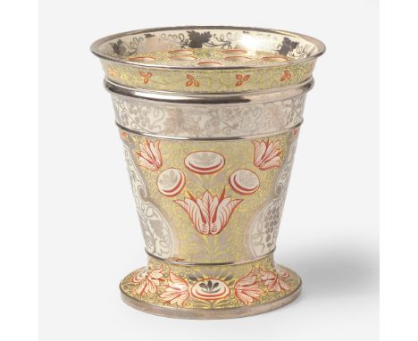Glazed and platinum-decorated earthenware.Monopode shape with fitted flower grid.Impressed "WEDGWOOD", printed "WEDGWOOD HAND