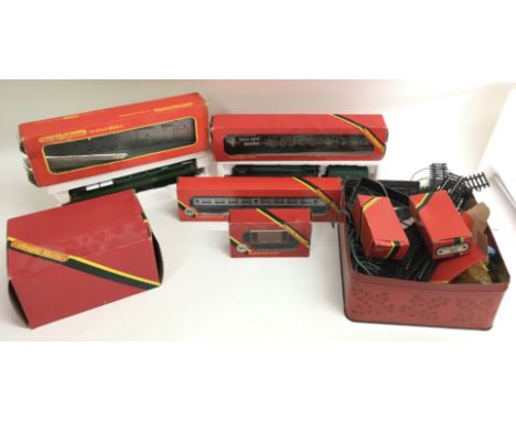 A small group of Hornby 00 trains and track including a Britannia Loco and Tender and a R.863 Diesel Electric Locomotive