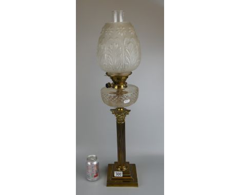Large brass oil lamp with glass reservoir - Approx. H:77cm 