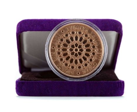 THE 2007 DIAMOND WEDDING GOLD PROOF CROWN,in box, with outer box and certificate of authenticity Coins have been previously h