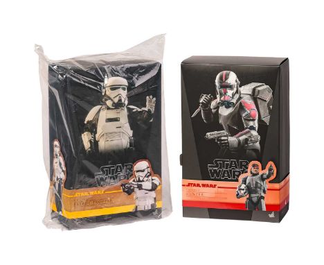 A Star Wars Hot Toys Patrol Trooper 1:6 Scale Figure, MMS494, in original bag (no carton), together with a Hunter 1:6 Scale F