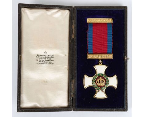 Single Distinguished Service Order (D.S.O), GV, silver gilt and enamel with top ribbon bar and in Garrard, London fitted case