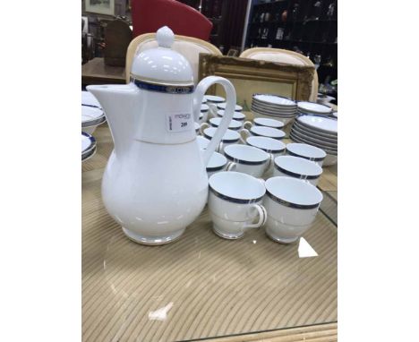 NORITAKE TEA AND DINNER SERVICE