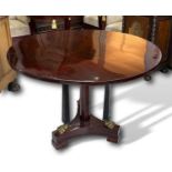 Biedermeier / Empire runder Tisch, dreibeinig, Tiertatzen ca. 105cm Durchmesser