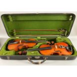 Geigen zwei Violinen 3/4, Nachlass Violinist Rolph Schroeder (1900-1980), Etikett Albert Schweitzer