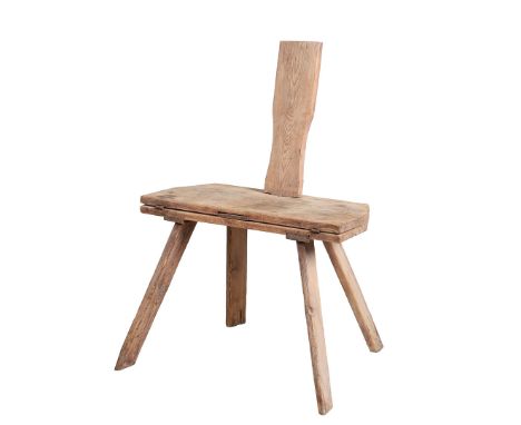 A LATE 19TH CENTURY FOLK ART PINE FOLDING CHAIR/TABLE. Having a shaped slat back, the seat folds over into a table, 76cm wide