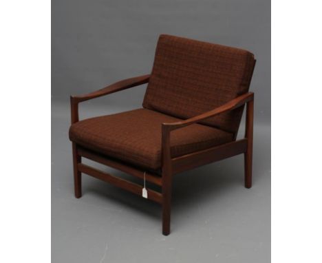 A FORMOSA TEAK ARMCHAIR 1950/60, with loose cushions in a brown and orange tweed, the ladder back with straight top rail, sha