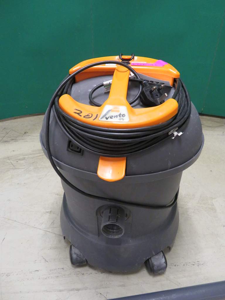 Taski Vento 15 Vacuum Cleaner. Powers Up But Not All Functions Tested ...