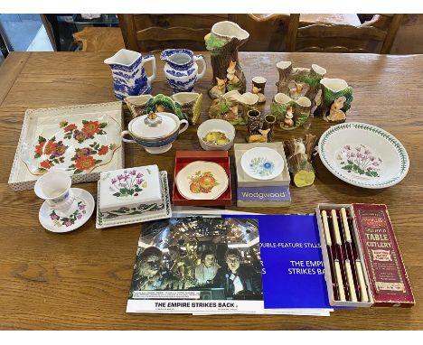 Box of Collectible Items, comprising Hornsea Fauna Royal deer vases, and two Withernsea Fauna vases, and a Sylvac No. 4290 va